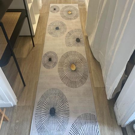 Bel Appartement Spacieux ,Convivial De 3 Chambres Avec Parking Prive Secure カーン エクステリア 写真