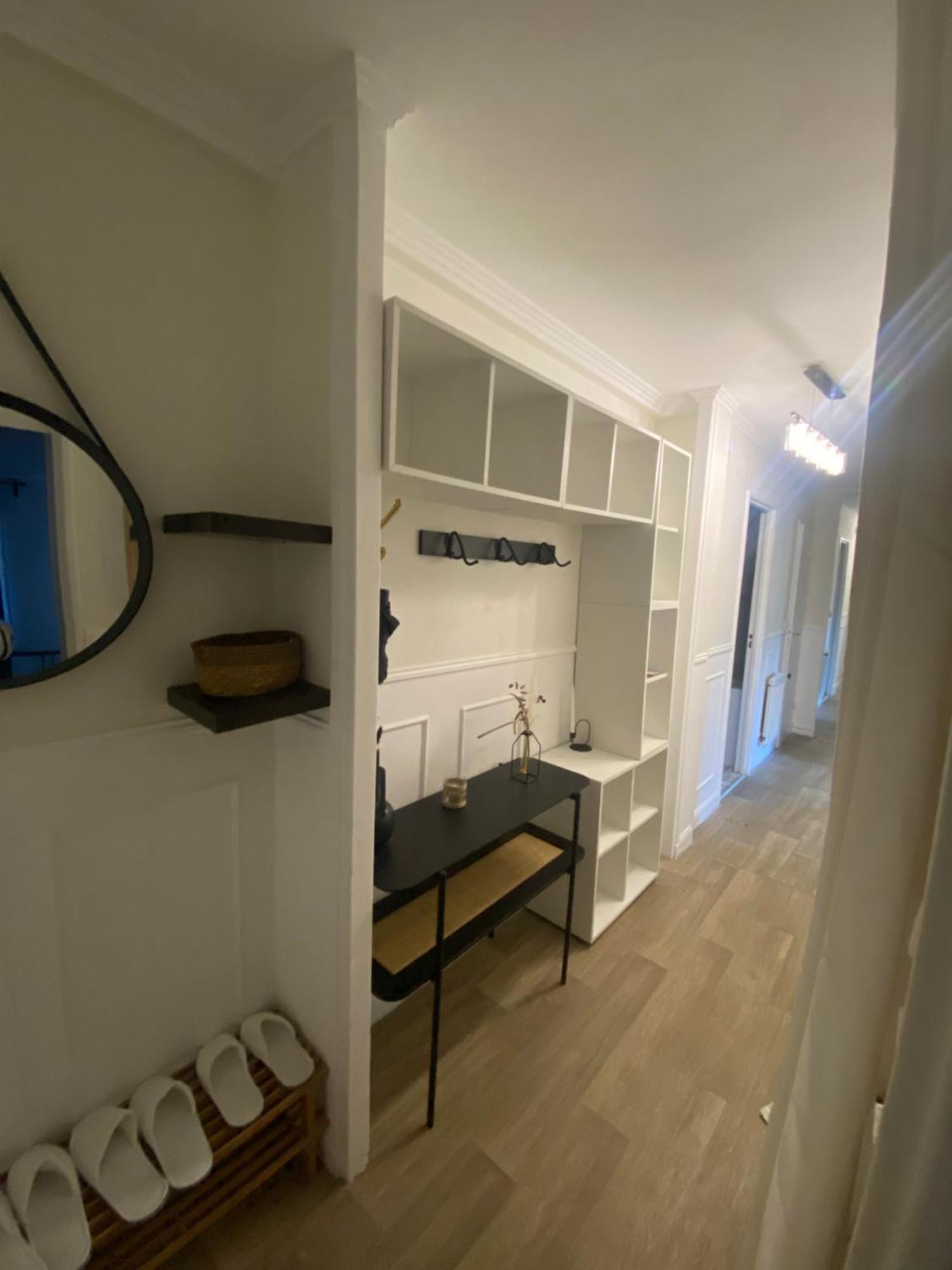 Bel Appartement Spacieux ,Convivial De 3 Chambres Avec Parking Prive Secure カーン エクステリア 写真