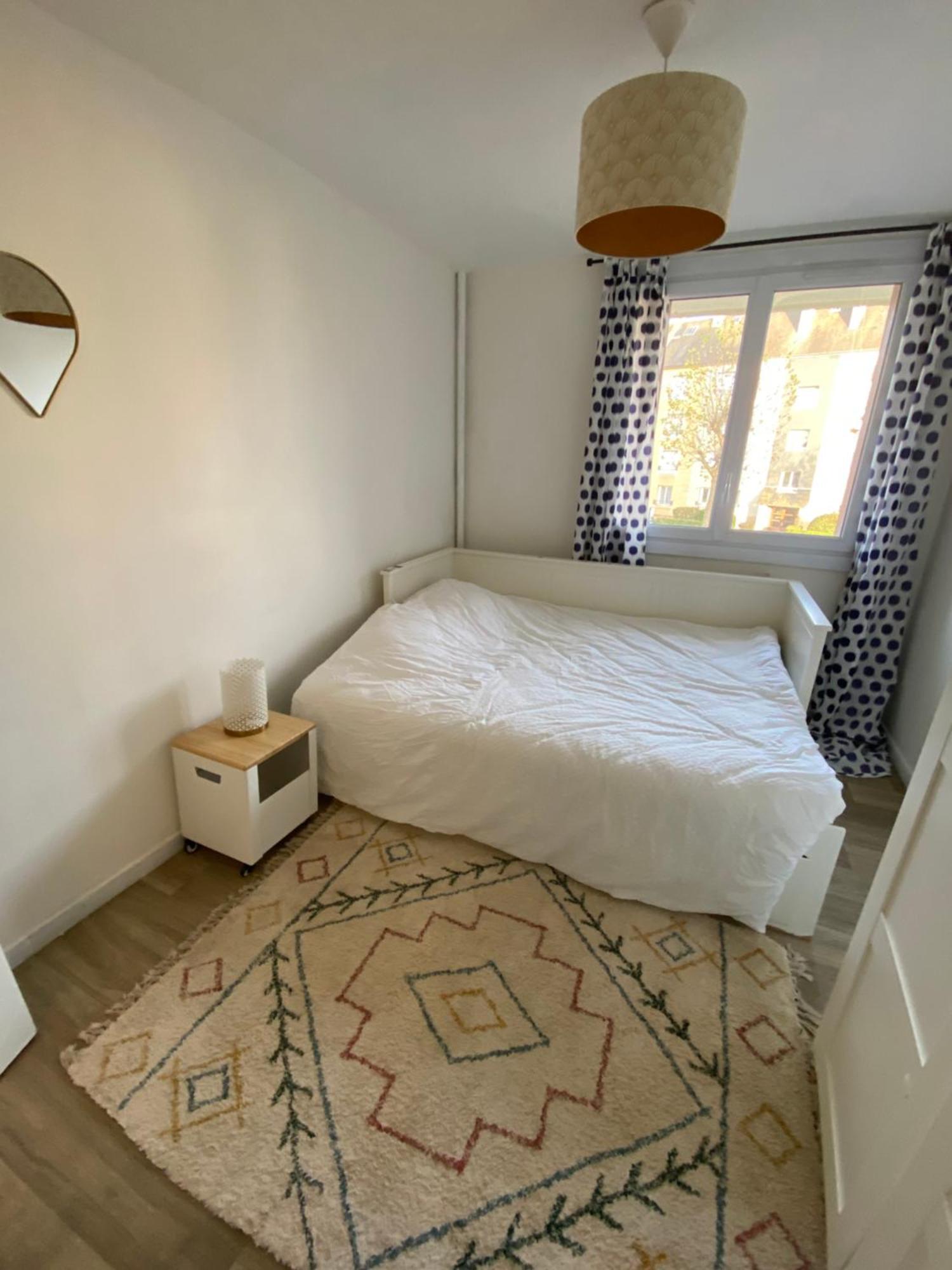 Bel Appartement Spacieux ,Convivial De 3 Chambres Avec Parking Prive Secure カーン エクステリア 写真