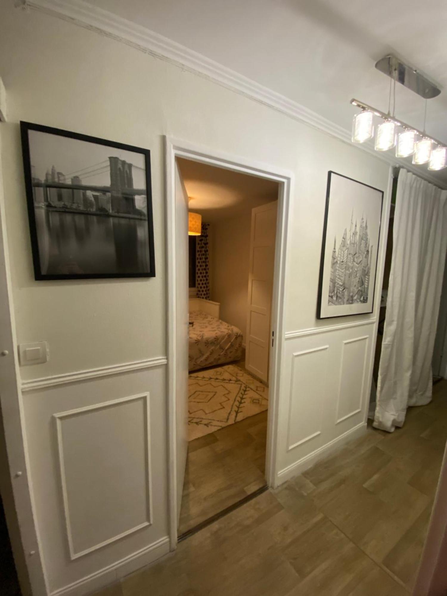 Bel Appartement Spacieux ,Convivial De 3 Chambres Avec Parking Prive Secure カーン エクステリア 写真