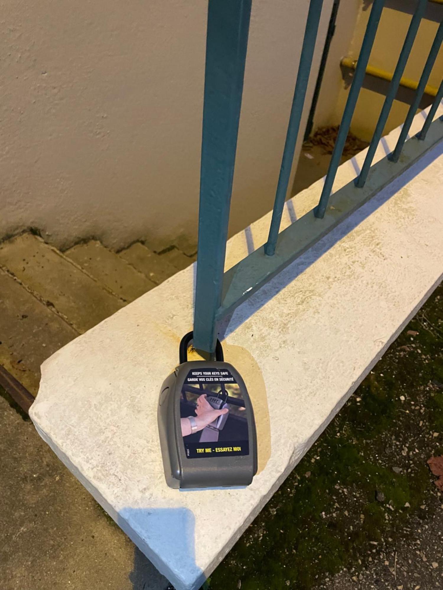 Bel Appartement Spacieux ,Convivial De 3 Chambres Avec Parking Prive Secure カーン エクステリア 写真